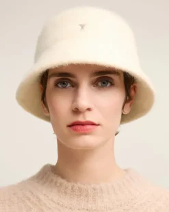Ami Paris Ami de Coeur Stud Bucket Hat OFF WHITE Flash Sale